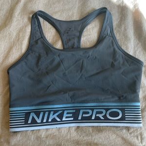 ! Nike Sports Bra !
